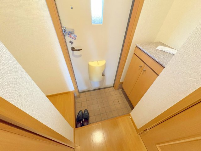 セレノ逆瀬川の玄関|ゆったりとした玄関です