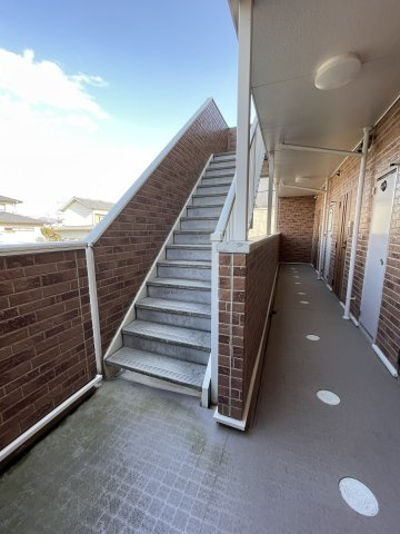 セレノ逆瀬川のその他共用部分|共有部分の階段です