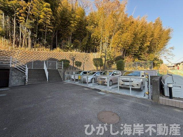 藤沢西ガーデンハウスの駐車場|敷地内駐車場