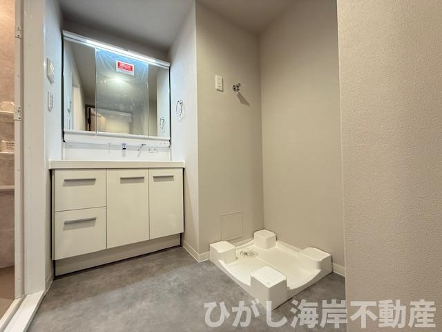 藤沢西ガーデンハウスの脱衣所|新規リフォーム完了！　脱衣スペース