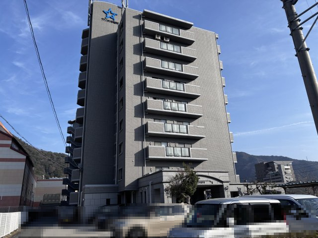 グランシャリオ可部中央の外観