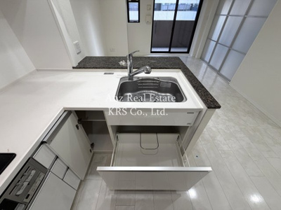 【キッチン】 | リーガル靭公園南Ⅱ | グリル付きの3口ガスコロン♪