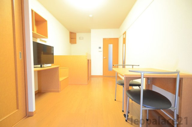 【居間・リビング】 | レオパレスウィル大川 | 設備・使用は号室により異なる為、現況を優先致します。