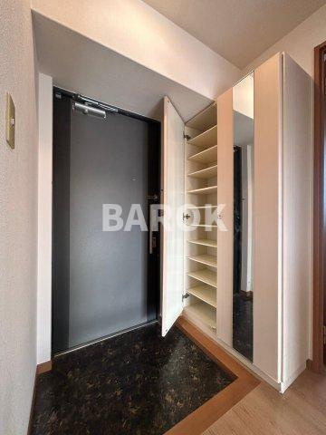 サン・ビオ空港通りの玄関