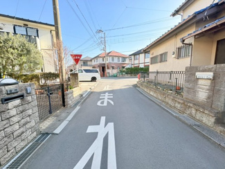 【前面道路含む現地写真】