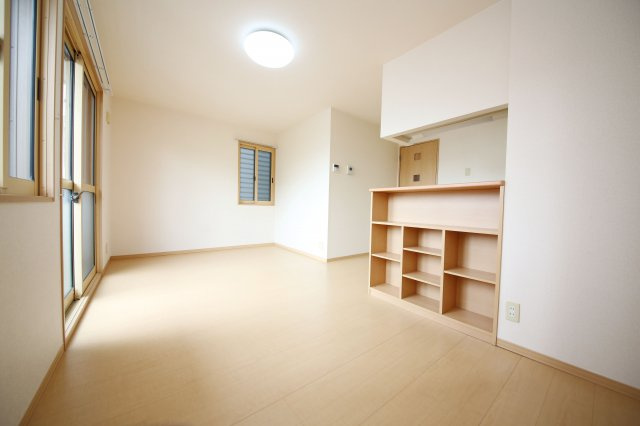 プレジール伏見の居間・リビング