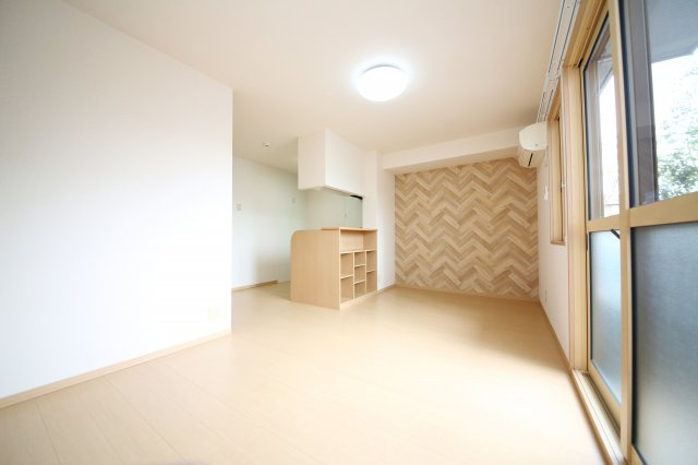 プレジール伏見の居間・リビング