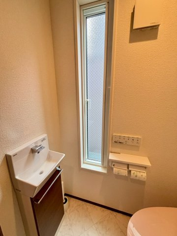 杉並区和田１丁目戸建のトイレ|トイレもきれいです