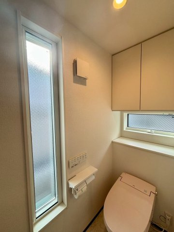 杉並区和田１丁目戸建のトイレ|コンパクトで使いやすいトイレです