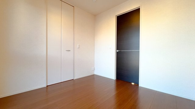 エスポワール岡宮の洋室