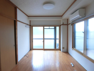 【居間・リビング】 | テラス高山