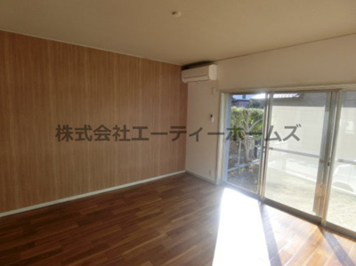 【洋室】 | 緑町S邸貸家