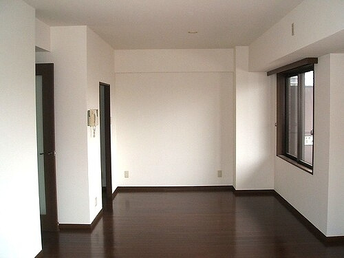 菊名レジデンシアプラザの居間・リビング|リビングダイニング　※2011年3月撮影