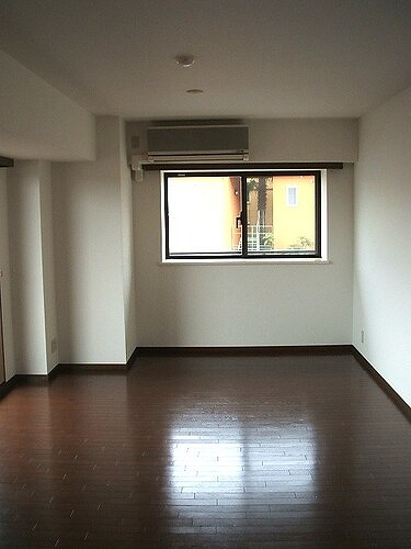 菊名レジデンシアプラザの居間・リビング|リビングダイニング　※2011年3月撮影