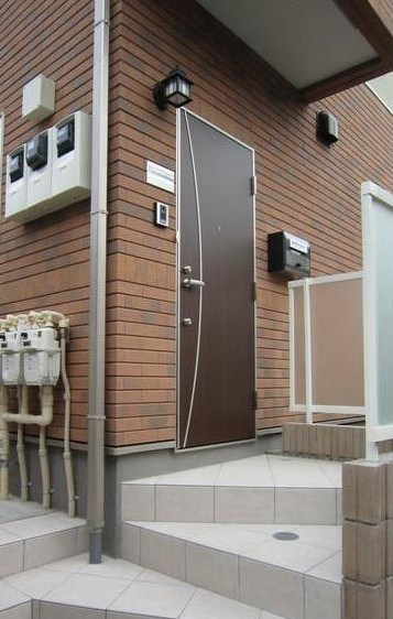 ブライズメゾン鷺宮のエントランス