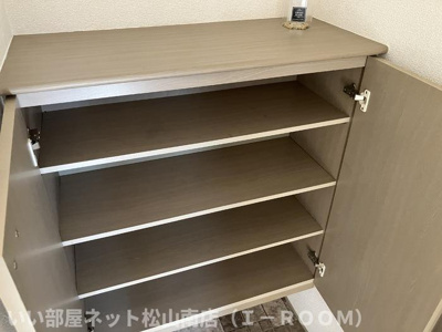 【玄関】 | フレンドリーハイツ日野Ⅱ