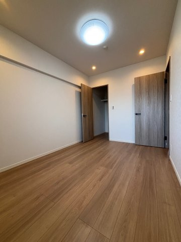 シャトレ愛松一宮Ⅶの洋室|洋室6.5帖