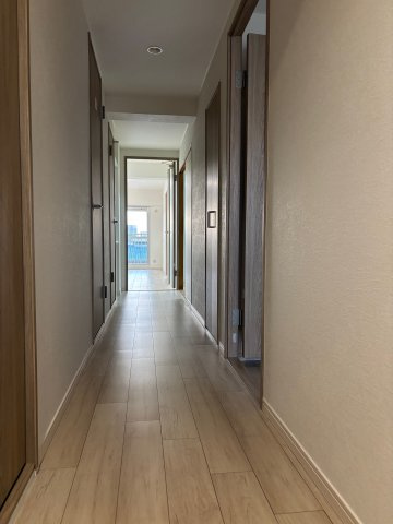 メイツ半田の玄関|廊下