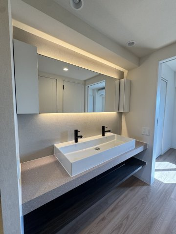 【独立洗面台】