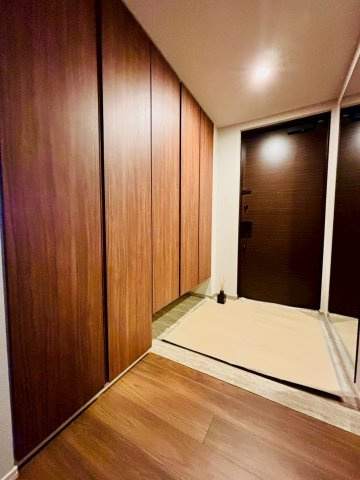 ザ・パークハウス中之島タワーの玄関|玄関