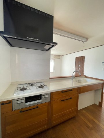 日の出町平井　中古戸建のキッチン|キッチンはお洒落なウッドワンになります！