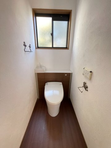 日の出町平井　中古戸建のトイレ