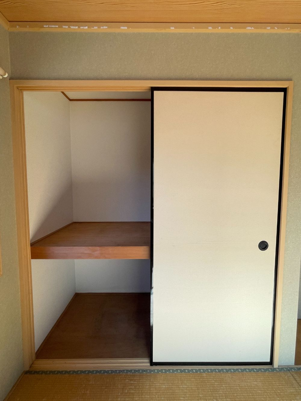 日の出町平井　中古戸建の収納|1階和室収納