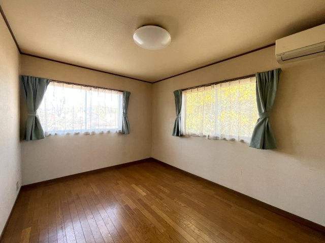 日の出町平井　中古戸建の洋室|2階洋室