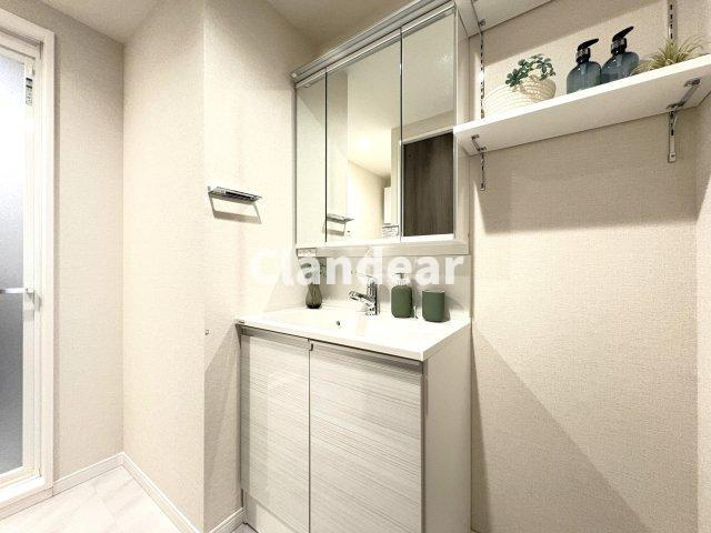 ニューハイツ中川の洗面所|ドキドキの新生活も、安心してスタート。ぴったりの住まいを見つけませんか？クランディアが一緒に住まい選びをサポートします‼　まずは、お気軽にお問合せください　＃クランディア