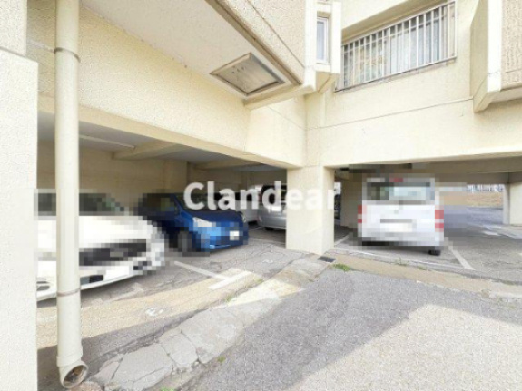 ニューハイツ中川の駐車場|ドキドキの新生活も、安心してスタート。ぴったりの住まいを見つけませんか？クランディアが一緒に住まい選びをサポートします‼　まずは、お気軽にお問合せください　＃クランディア