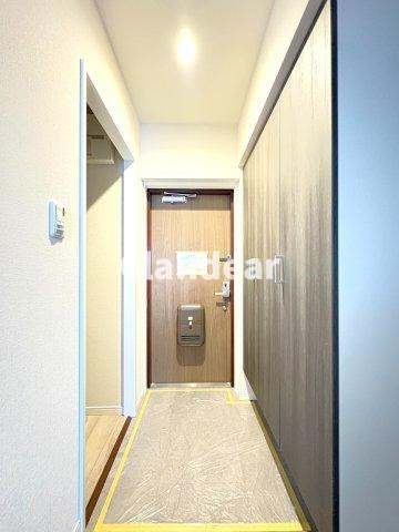 ニューハイツ中川の玄関|ドキドキの新生活も、安心してスタート。ぴったりの住まいを見つけませんか？クランディアが一緒に住まい選びをサポートします‼　まずは、お気軽にお問合せください　＃クランディア