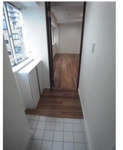 【玄関】 | YDビルディング | 明るい玄関です