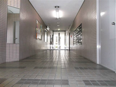 【エントランス】 | オークマンション | 落ち着いたエントランスです