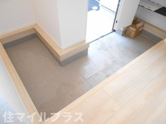 【玄関】 | 会津若松市門田町黒岩新築一戸建て4棟 | 落ち着いた玄関です