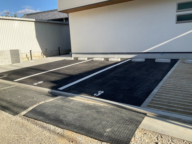 和泉市桑原町のハイツの駐車場|駐車場です