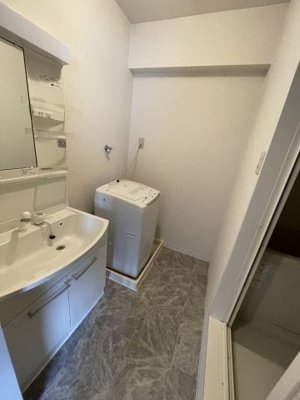 【洗面所】 | シエルスラン | 忙しい朝には欠かせない洗面所です