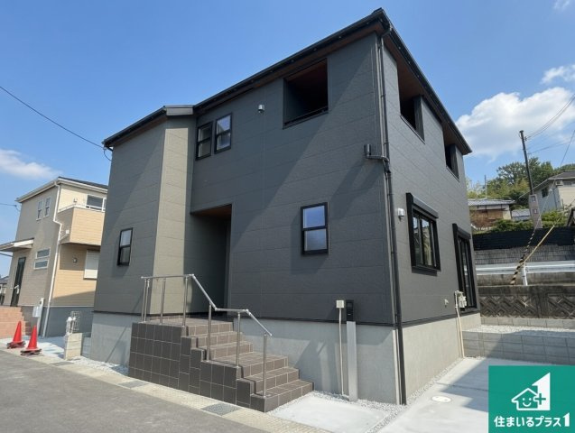 29(土)30(日)現地説明会！◆泉南郡熊取町七山　新築一戸建ての外観|お客様に長く安心して住んでいだだける事にこだわった家づくり！住んでからのアフターサービスにもしっかりと取り組んでいます！