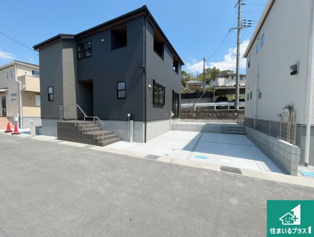 29(土)30(日)現地説明会！◆泉南郡熊取町七山　新築一戸建ての外観|安心の10年保証！外観を美しく保ち、雨水で汚れを落とします！気になることがありましたら、お気軽にお問い合わせください！