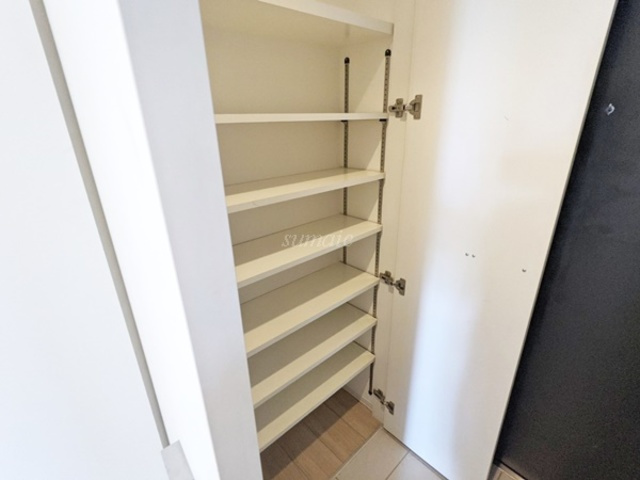 プライムアーバン浮間公園の収納|☆シューズボックス☆