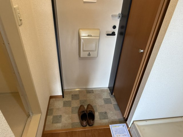 メゾン沖田の玄関|同建物別室参考写真