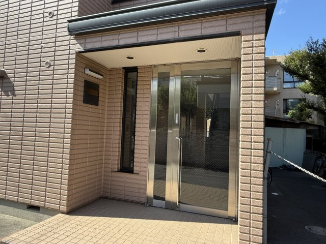 メゾン沖田のエントランス