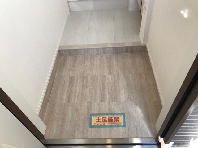 グルナードの玄関|玄関