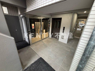 【エントランス】 | 建物の内部です
