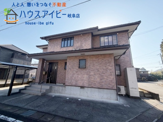 【外観】 | 岐阜市粟野台！敷地広々73坪！7SLDKのお家です♪お車スペース3台可能！オール電化住宅！ | 岐阜市粟野台！敷地広々73坪！7SLDKのお家です♪お車スペース3台可能！オール電化住宅！