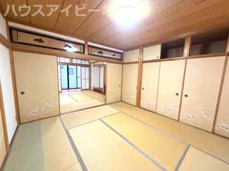 【和室】 | 岐阜市粟野台！敷地広々73坪！7SLDKのお家です♪お車スペース3台可能！オール電化住宅！ | 岐阜市粟野台！敷地広々73坪！7SLDKのお家です♪お車スペース3台可能！オール電化住宅！