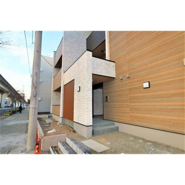 bell　femme　Satoのエントランス