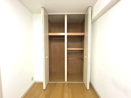 西大路ガーデンハイツの収納