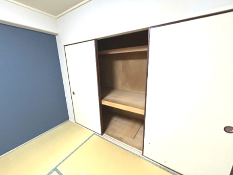 西大路ガーデンハイツの収納
