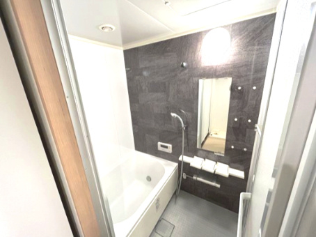 西大路ガーデンハイツの浴室