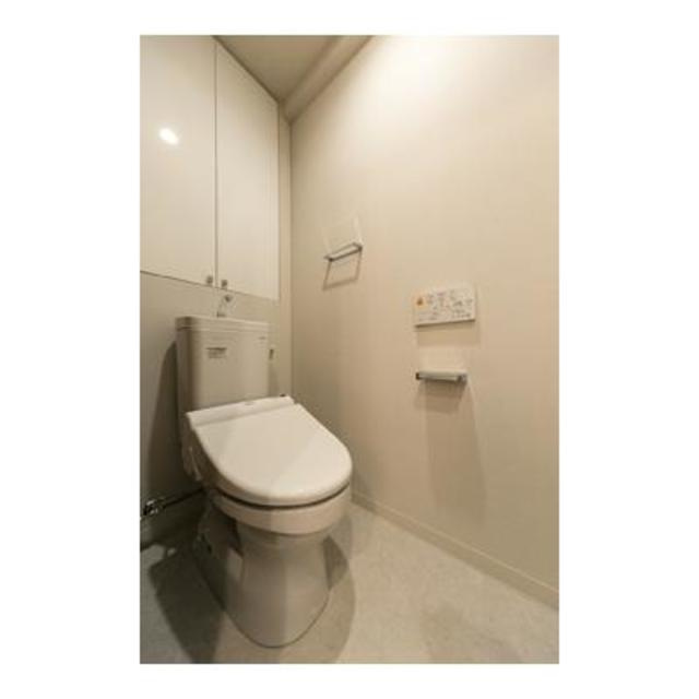 メルクマール京王笹塚レジデンスのトイレ|※写真は同タイプ住戸です。